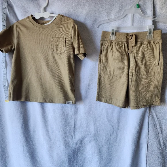 Shorts and Tee 2 Piece Set - Picture 6 of 7